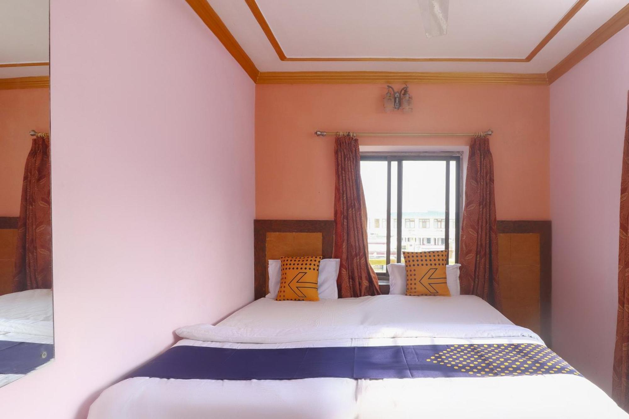 Spot On 75963 Hotel Prince Bodh Gaya Exterior photo